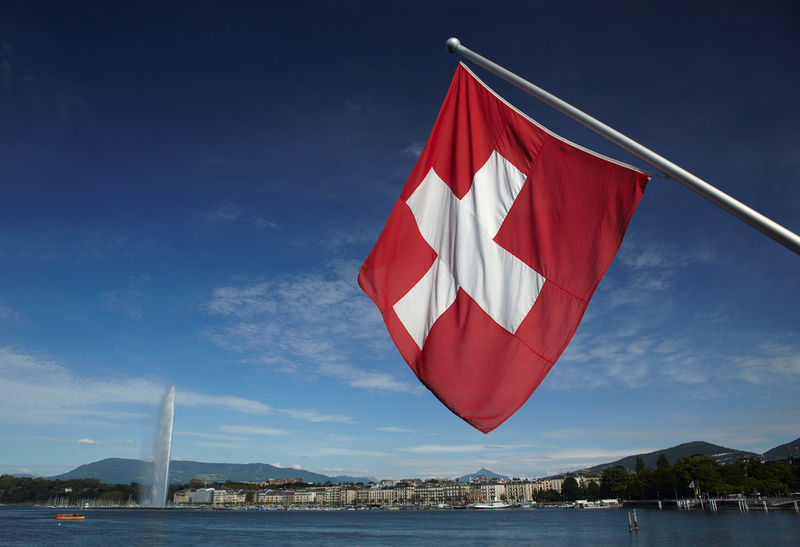 Immigration to Switzerland slows for third year in a row