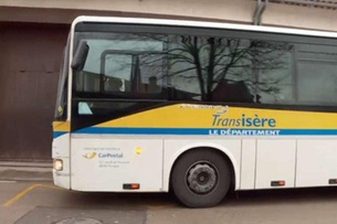 Swiss Post Bus company invested heavily in France and lost millions