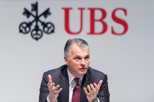 UBS chief’s pay rises to over CHF14 million