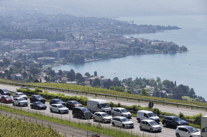 New cars on Swiss roads failed to meet emissions targets
