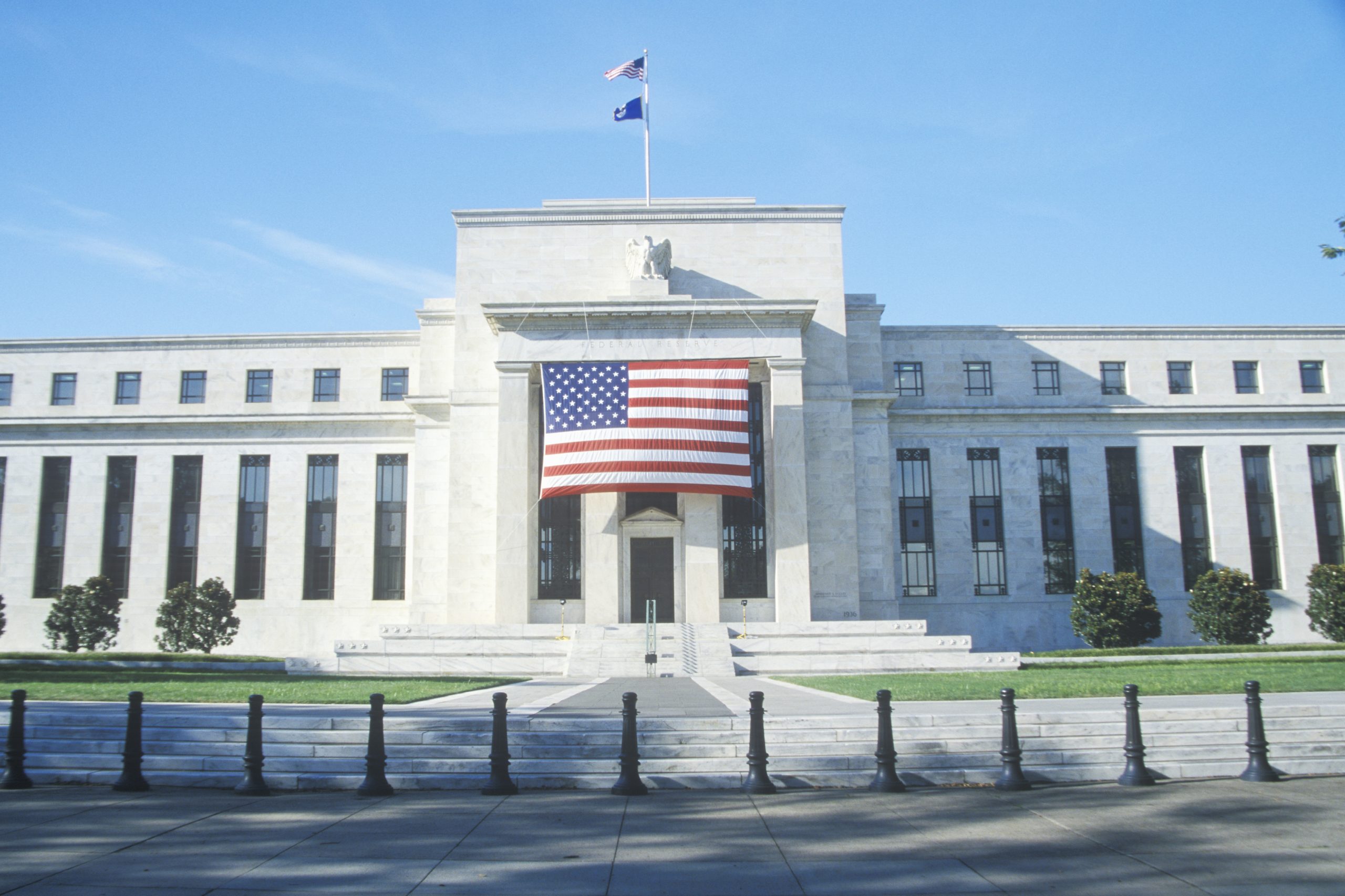 US-Notenbank hält für längere Zeit an Nullzinsen fest