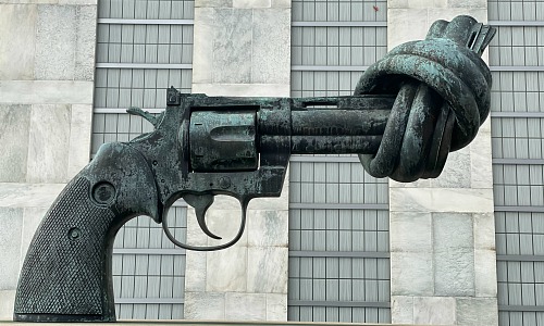 Rüstungsaktien-Verbot: Ist das sinnvoll?