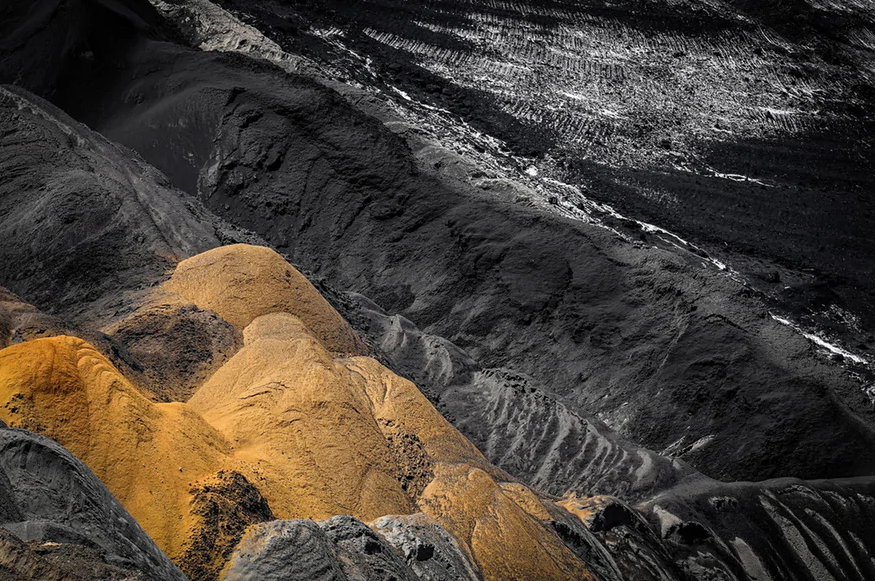 Swiss investors still leaning heavily on fossil fuels