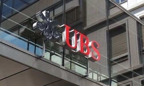 UBS zahlt deutlich weniger Dividende