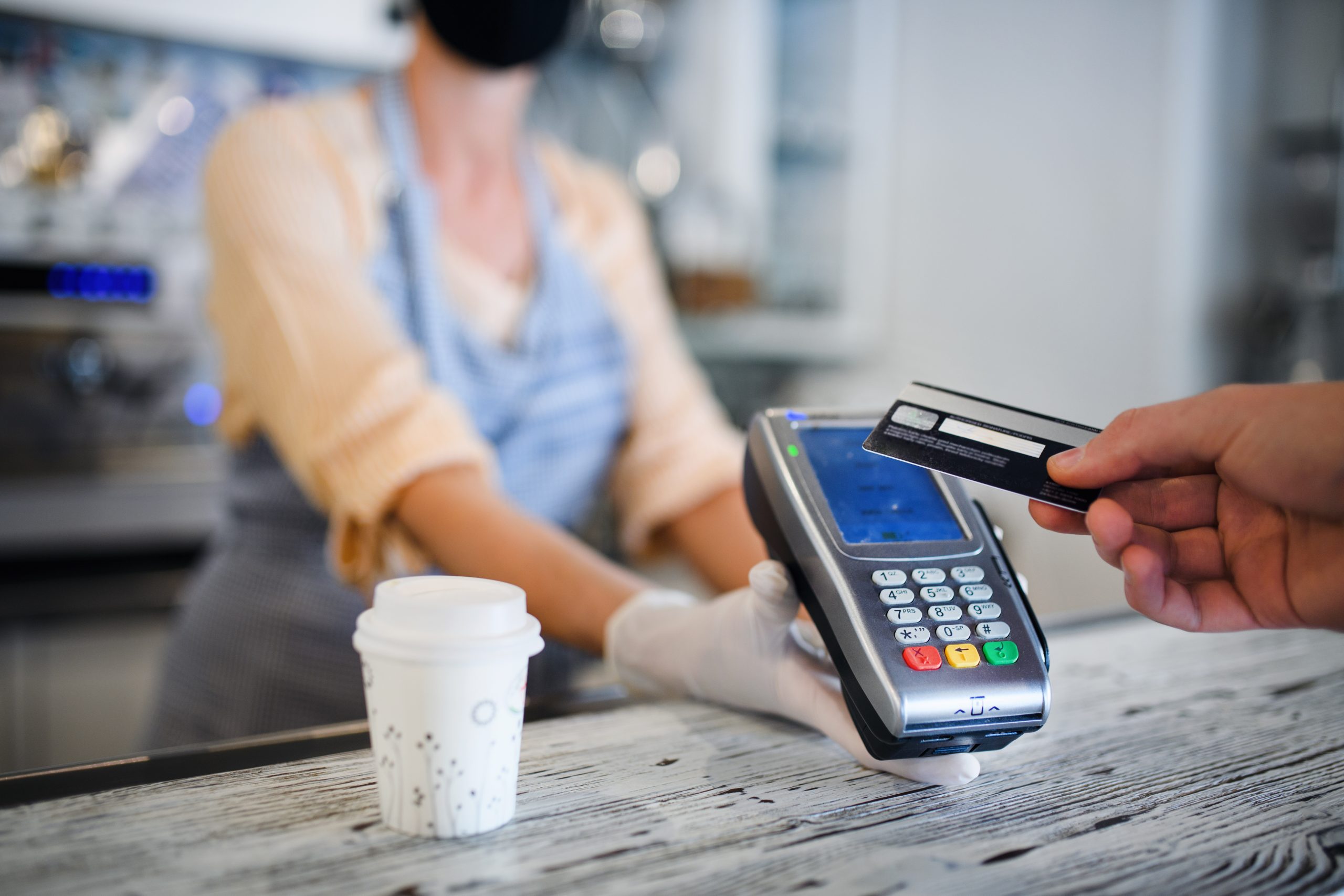 Debitkarte löst bald Bargeld als wichtigstes Zahlungsmittel ab