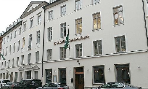 St.Galler Kantonalbank mit neuem Führungsduo in Frankfurt