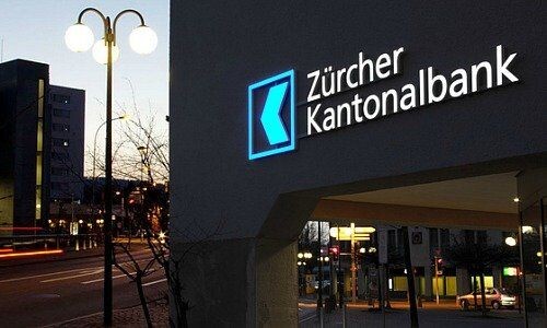 ZKB-Bankräte möchten Löhne aus dem Gefrierfach nehmen