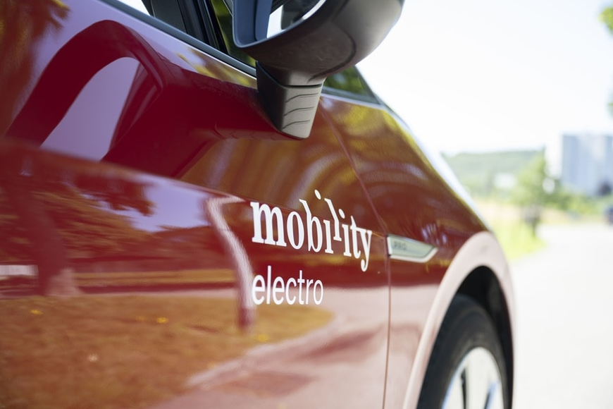 Pilot project tests power backup from electric cars