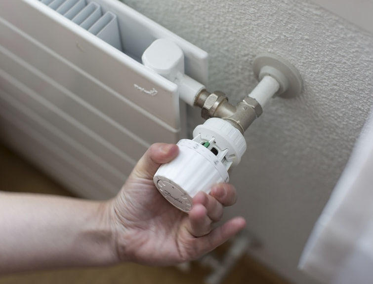 Swiss landlords fear lawsuits for turning down heating