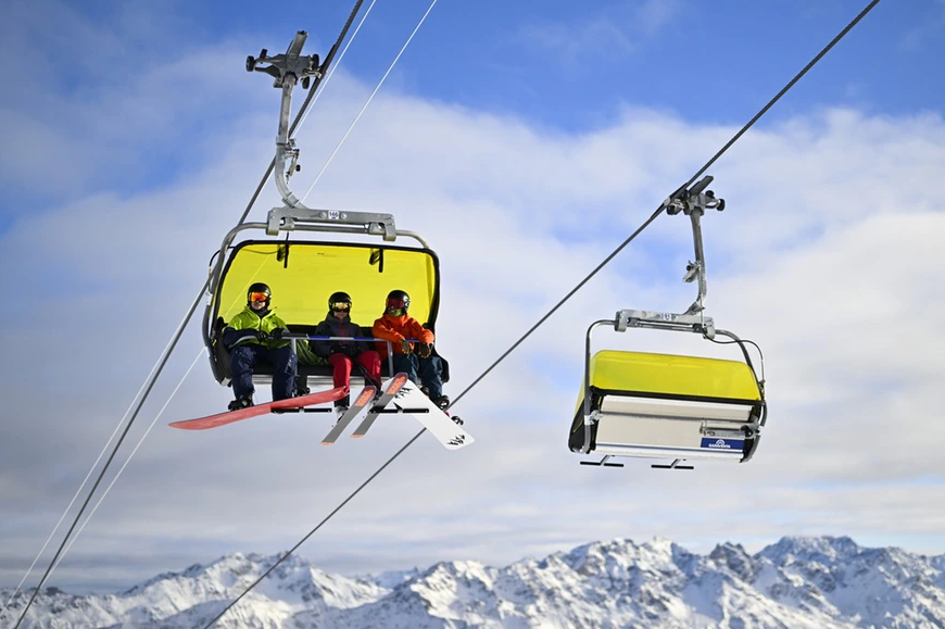 Winter energy woes cast shadow over Swiss ski season