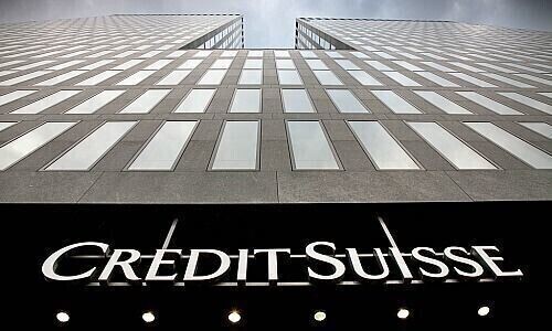 Credit Suisse zahlt bei Anleiheemissionen hohe Prämien