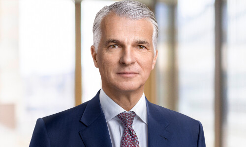UBS-Chef Sergio Ermotti steht vor einem Berg von Fragen