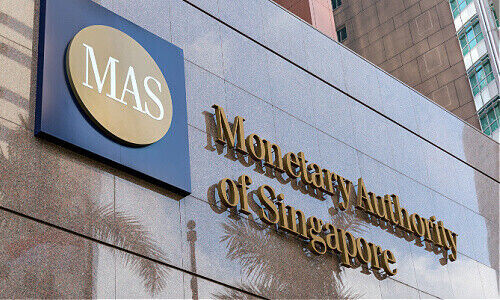 Singapurer Zentralbank beobachtet die UBS und CS genau