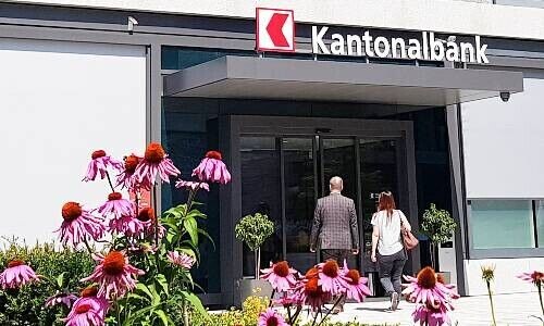 Nidwaldner Kantonalbank verabschiedet sich von Rängen