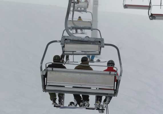 Bumper season for Swiss mountain lift companies
