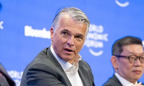 UBS-Chef teilt gegen linke Ökonomen und Journalisten aus