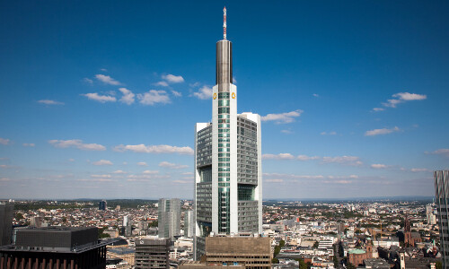 Blitzstart stärkt Position der Commerzbank